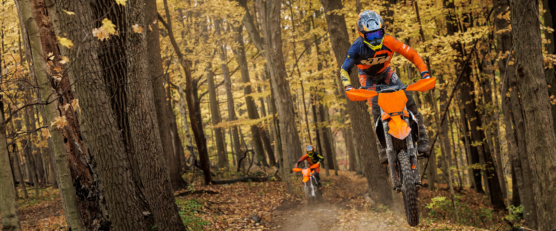 PHO_BIKE_DET_M24-XC-250-XC-ACTION-2_#SALL_#AEPI_#V1