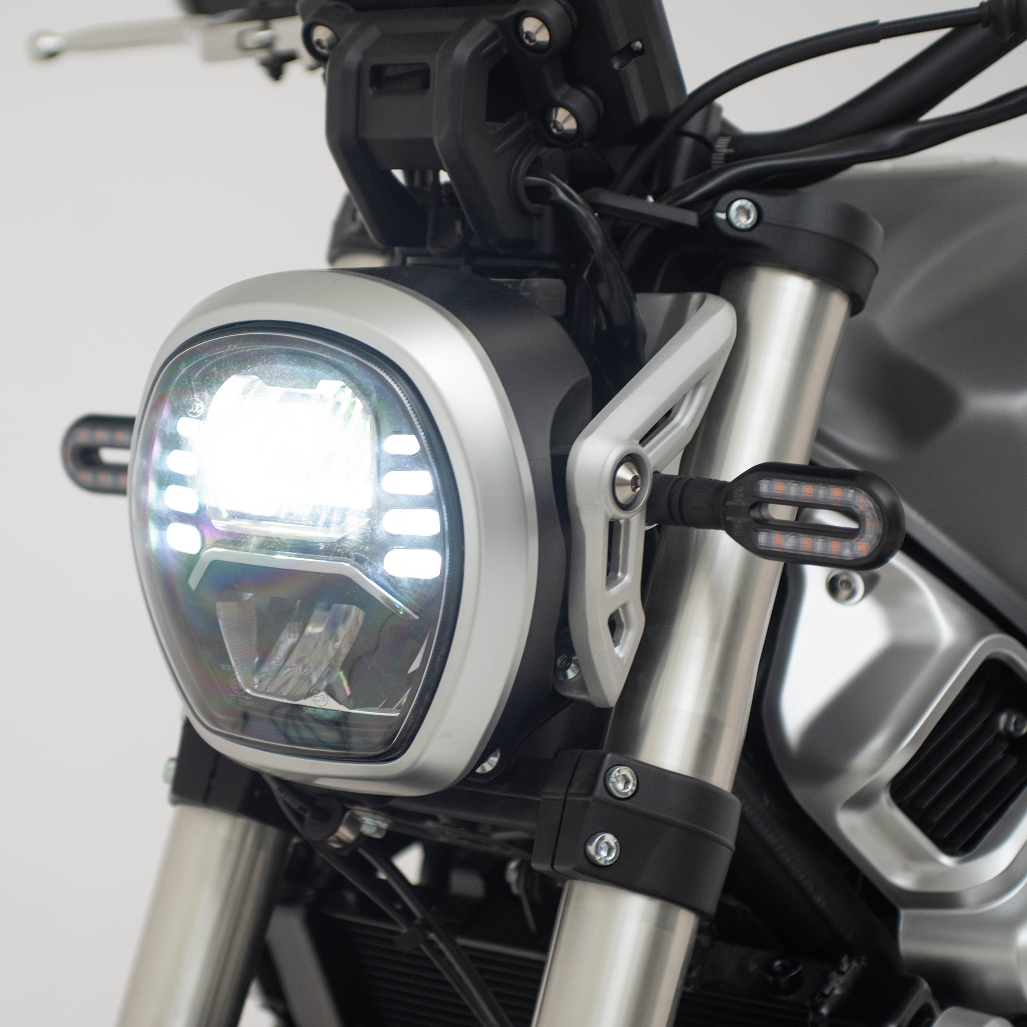 VOGE_DETALLE_500AC_3