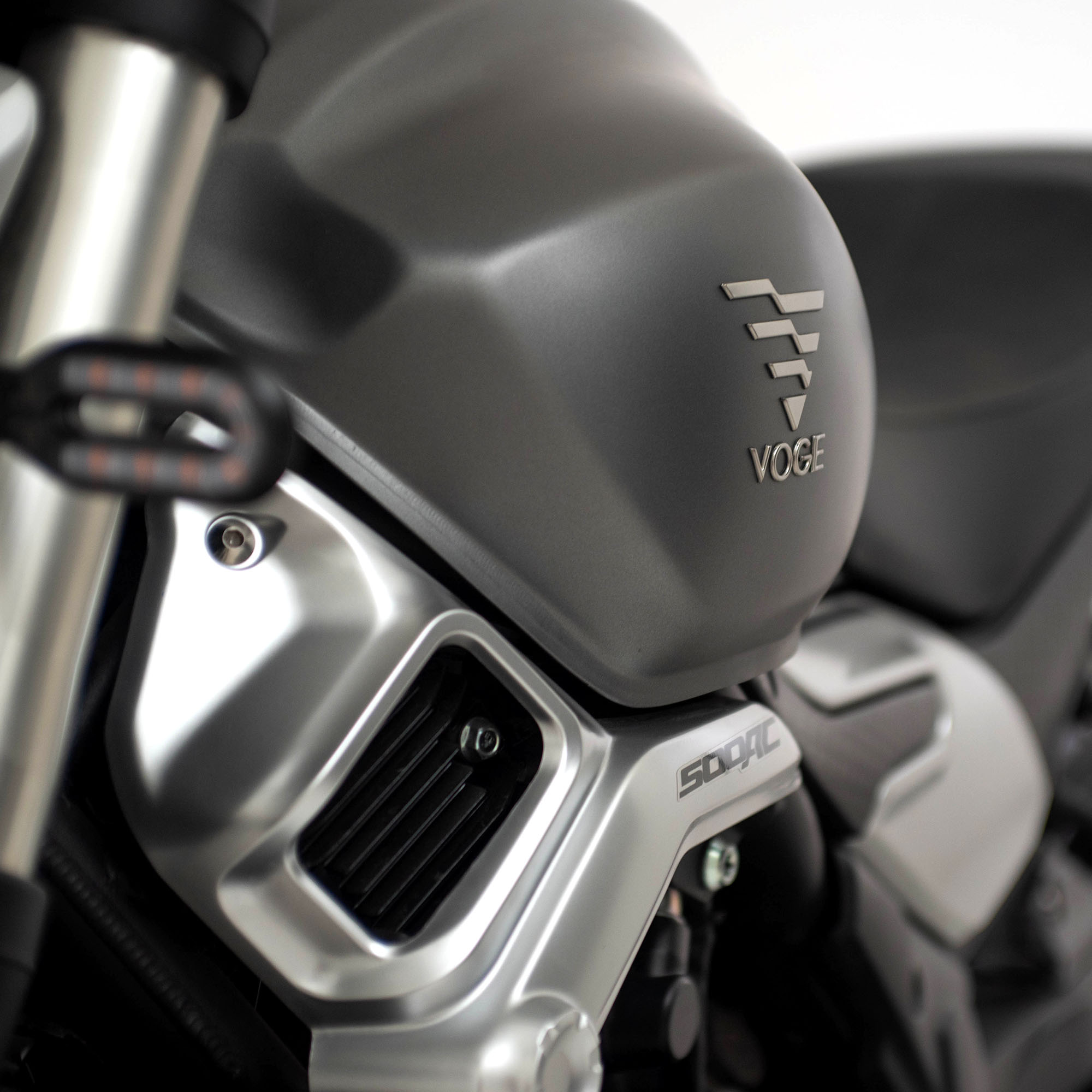 VOGE_DETALLE_500AC_6