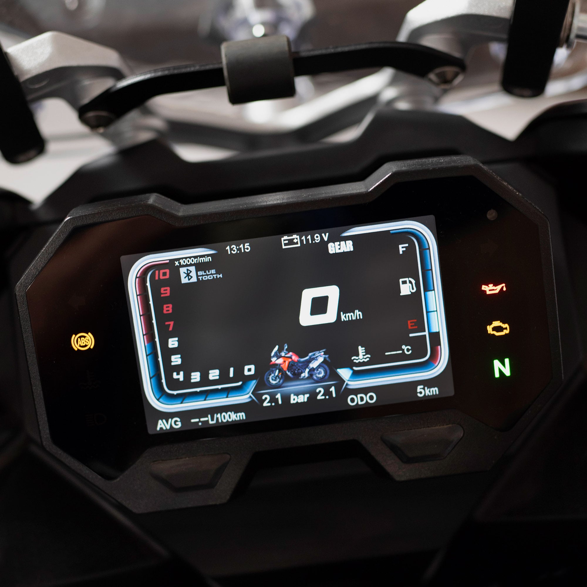 VOGE_DETALLE_650DS_TABLERO