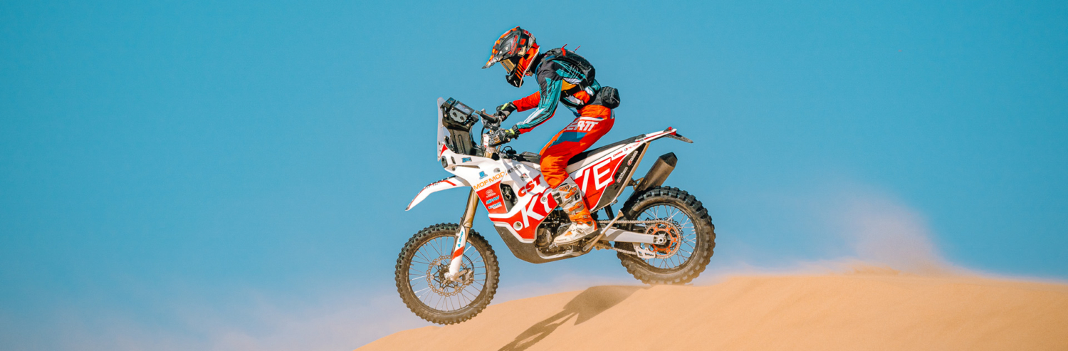 450Factory_accion-1-1500x493