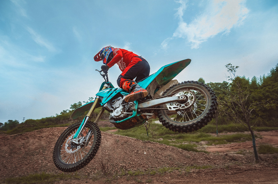 MX250_accion-2
